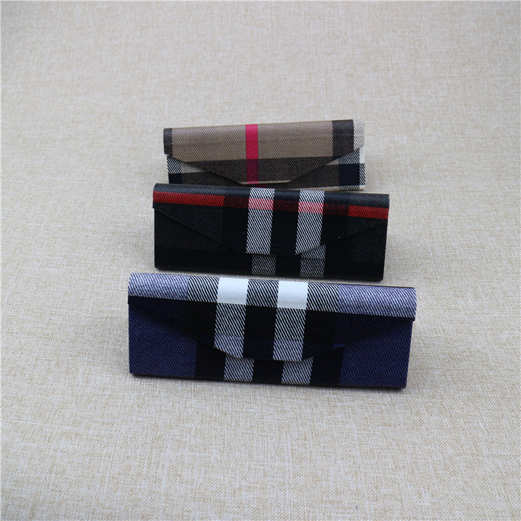 Folding case