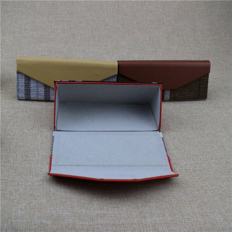 Folding case