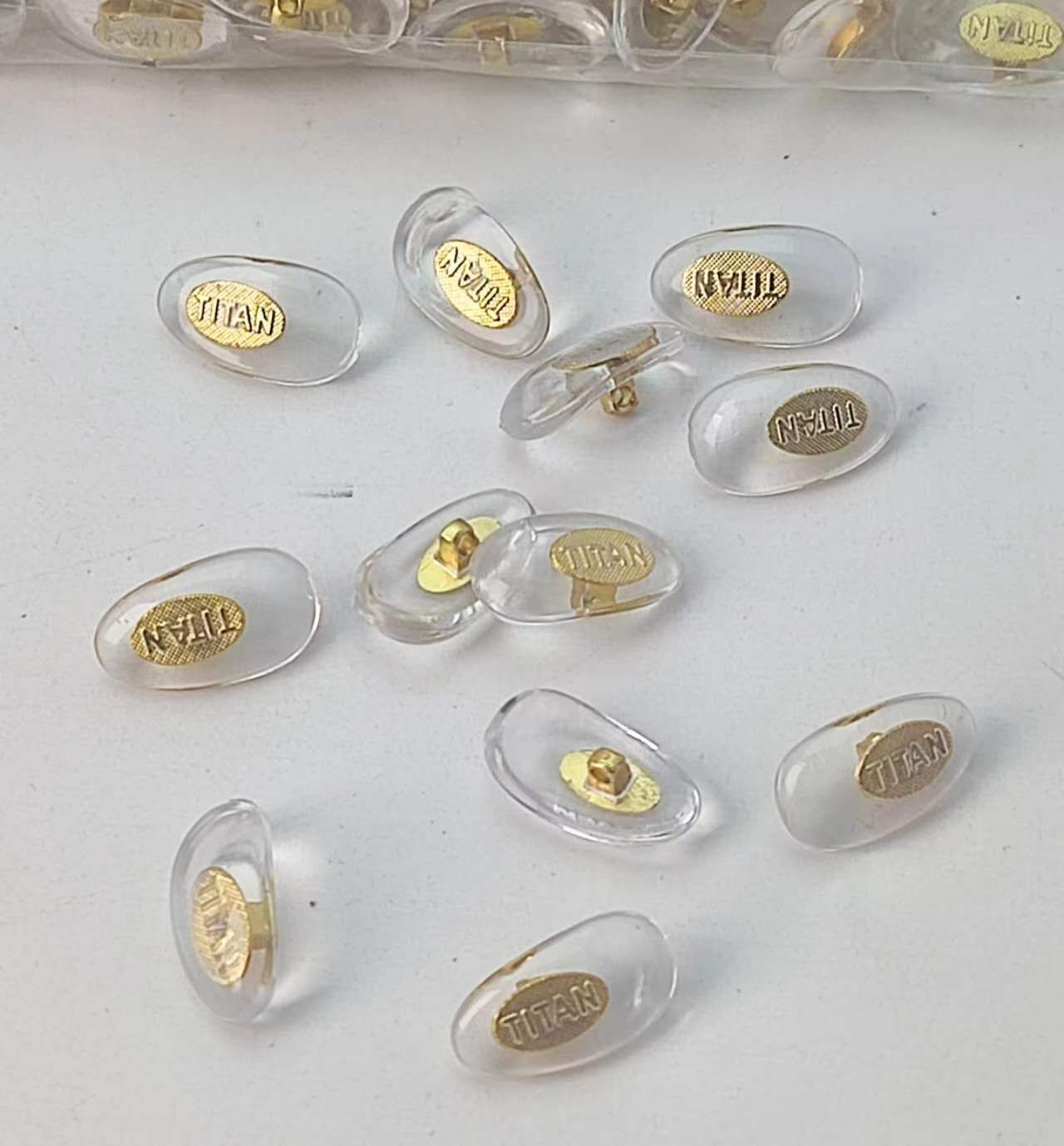 Nose pad 金色TITAN锁式无方向托叶JM93