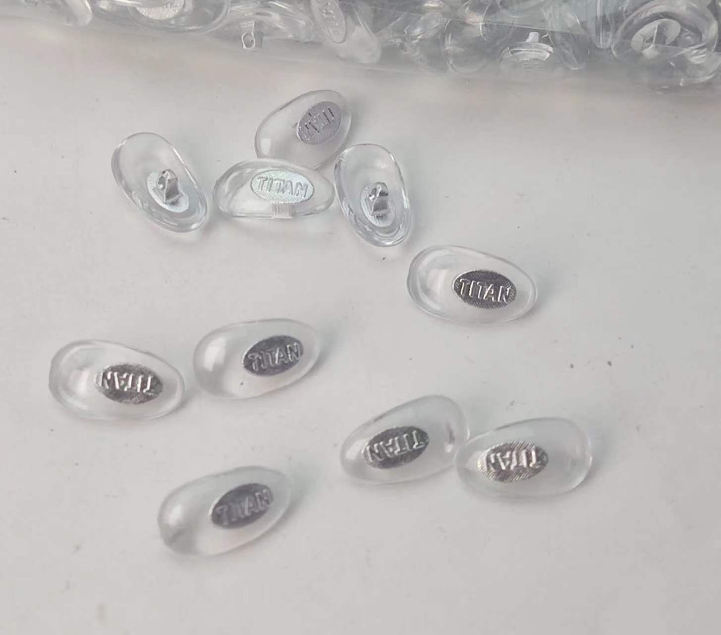 Nose pad银色TITAN锁式无方向托叶JM-93