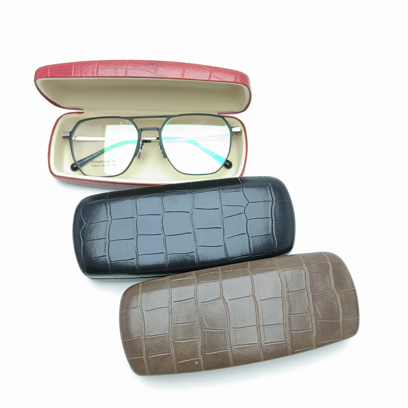 Hard case