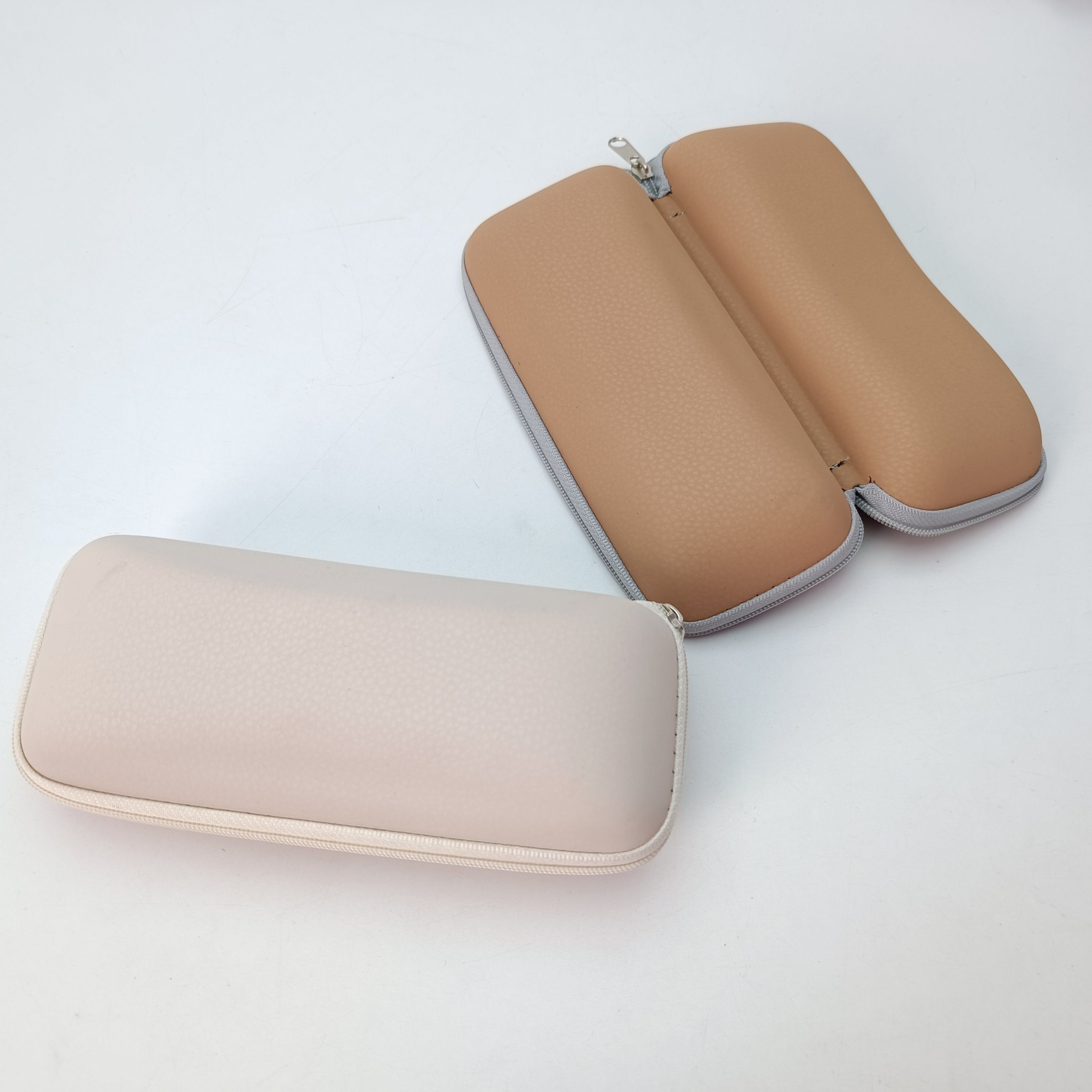 Zipper case