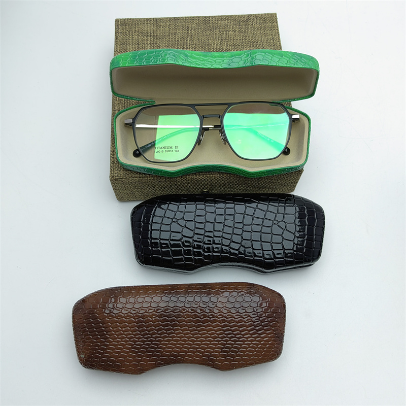 Hard case
