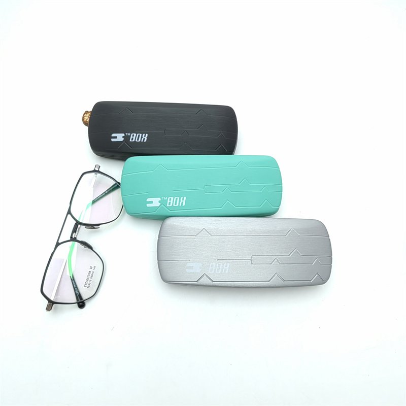 Hard case