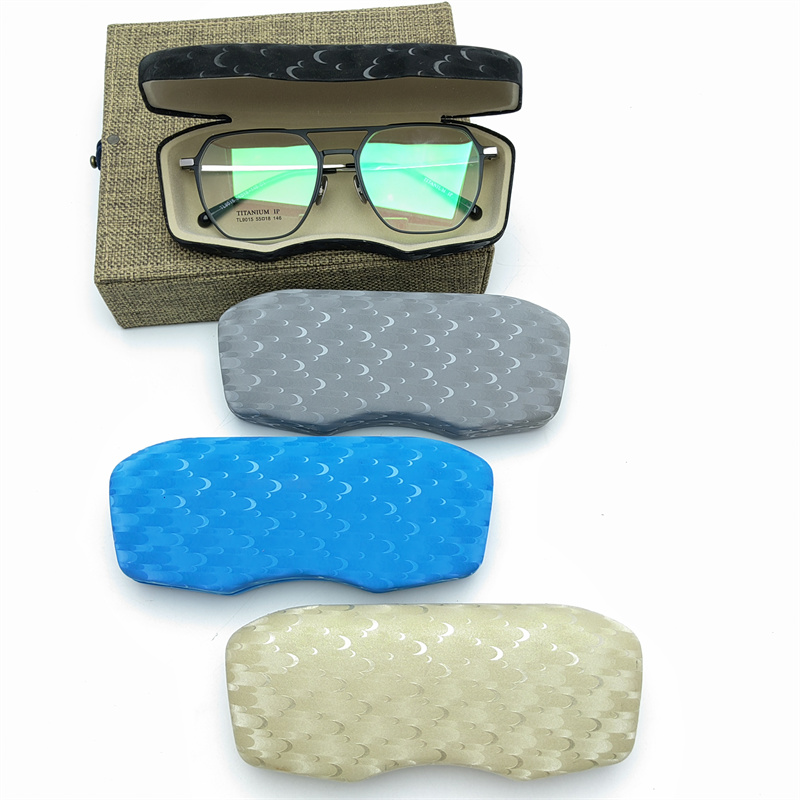 Hard case