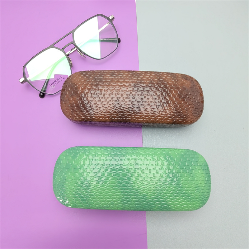 Hard case