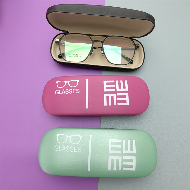 Hard case