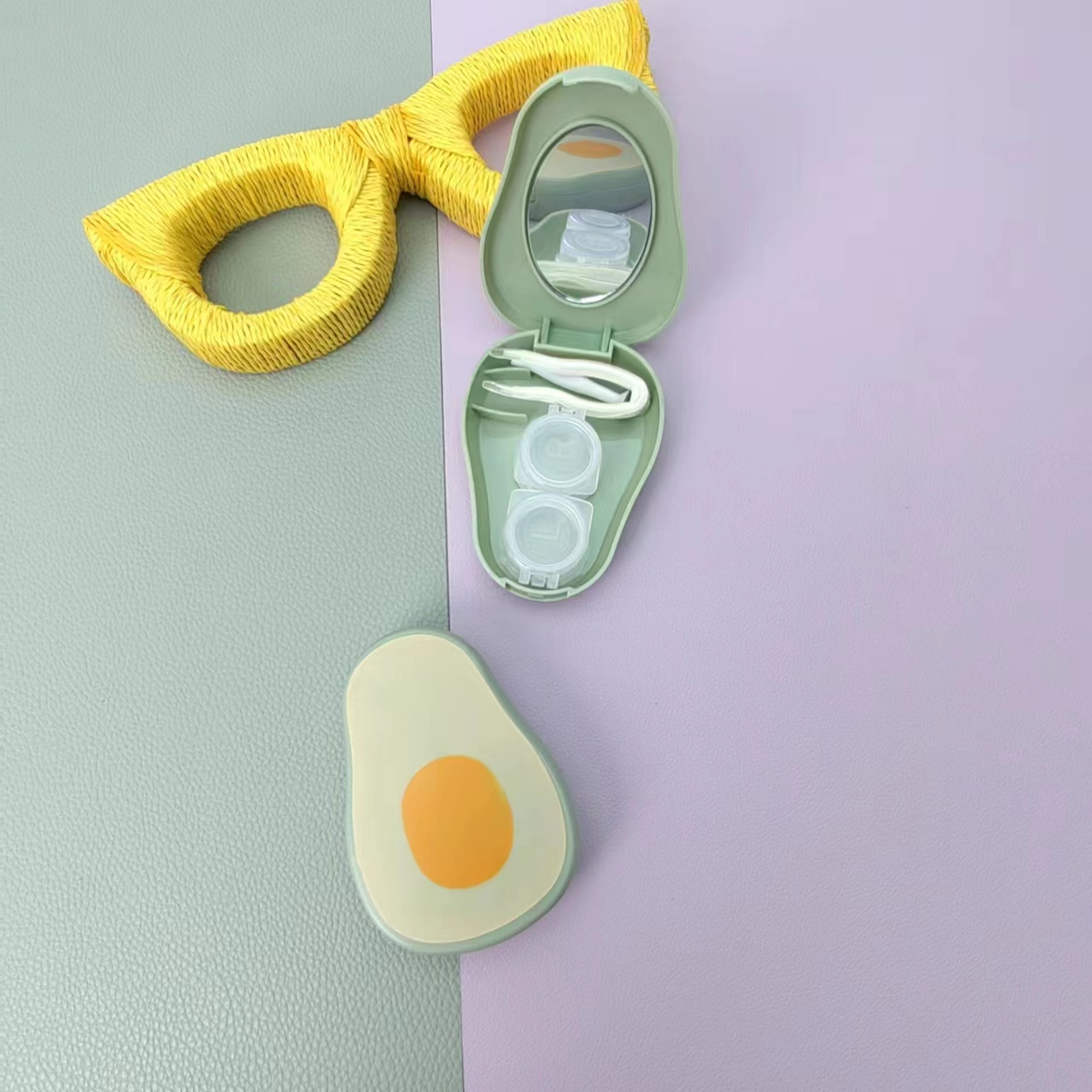 Contact lens case