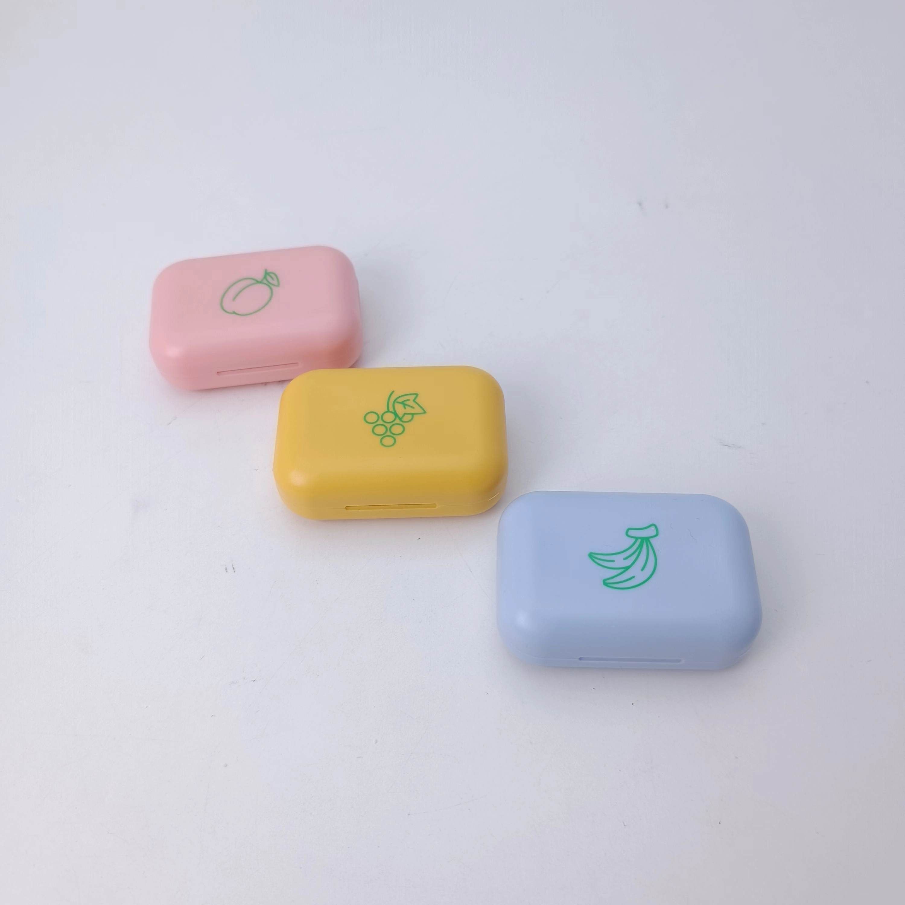 Contact lens case Y-079