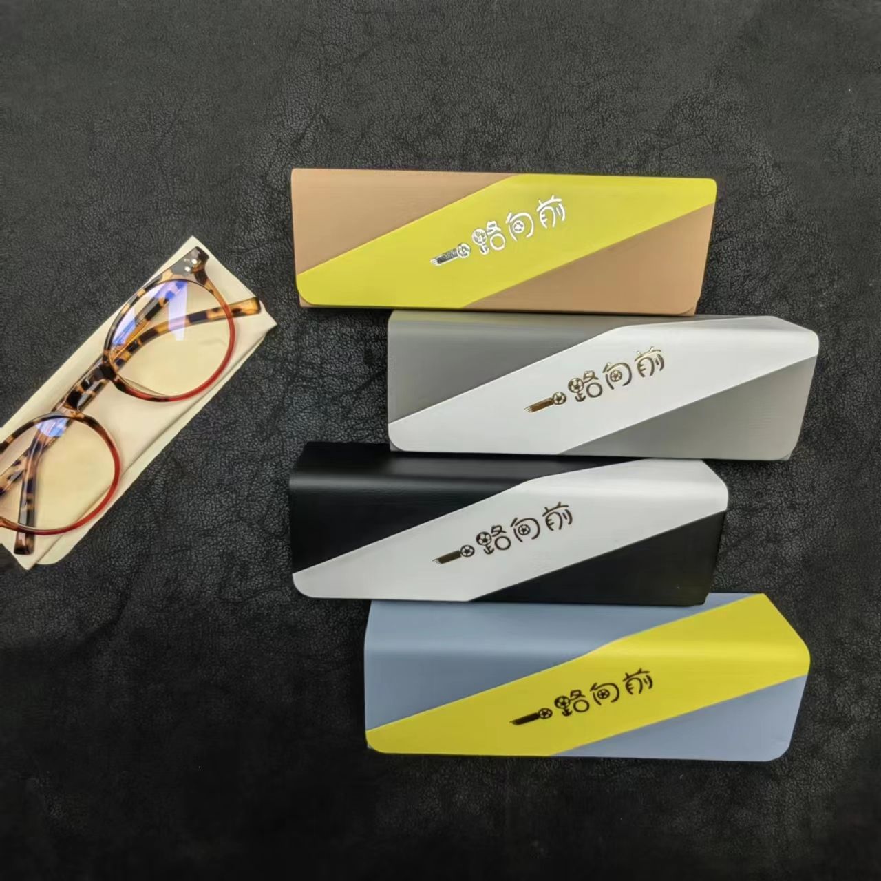 Handmade glasses case