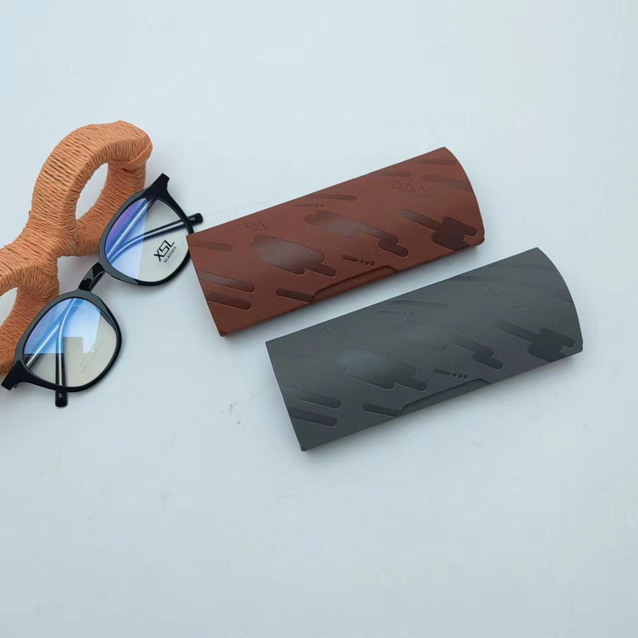 Glasses case