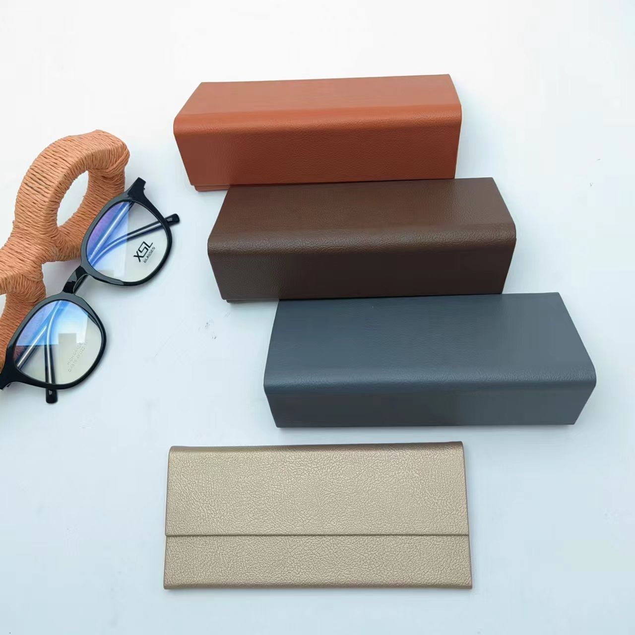 Folding case