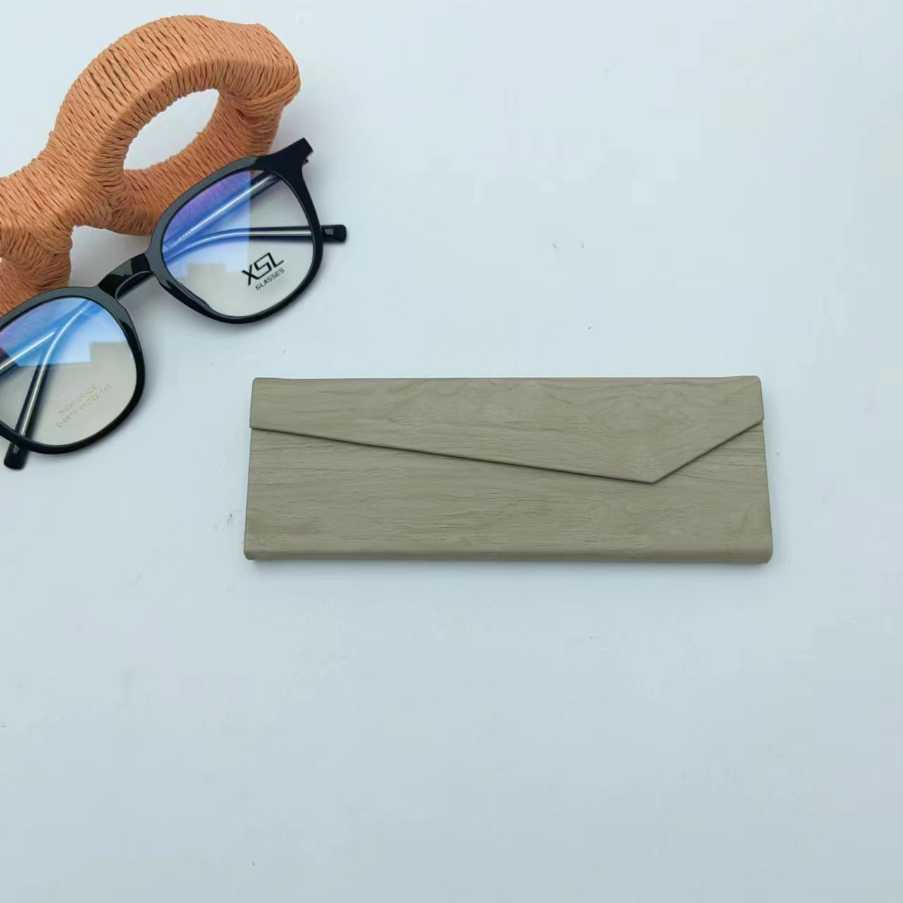 Folding case