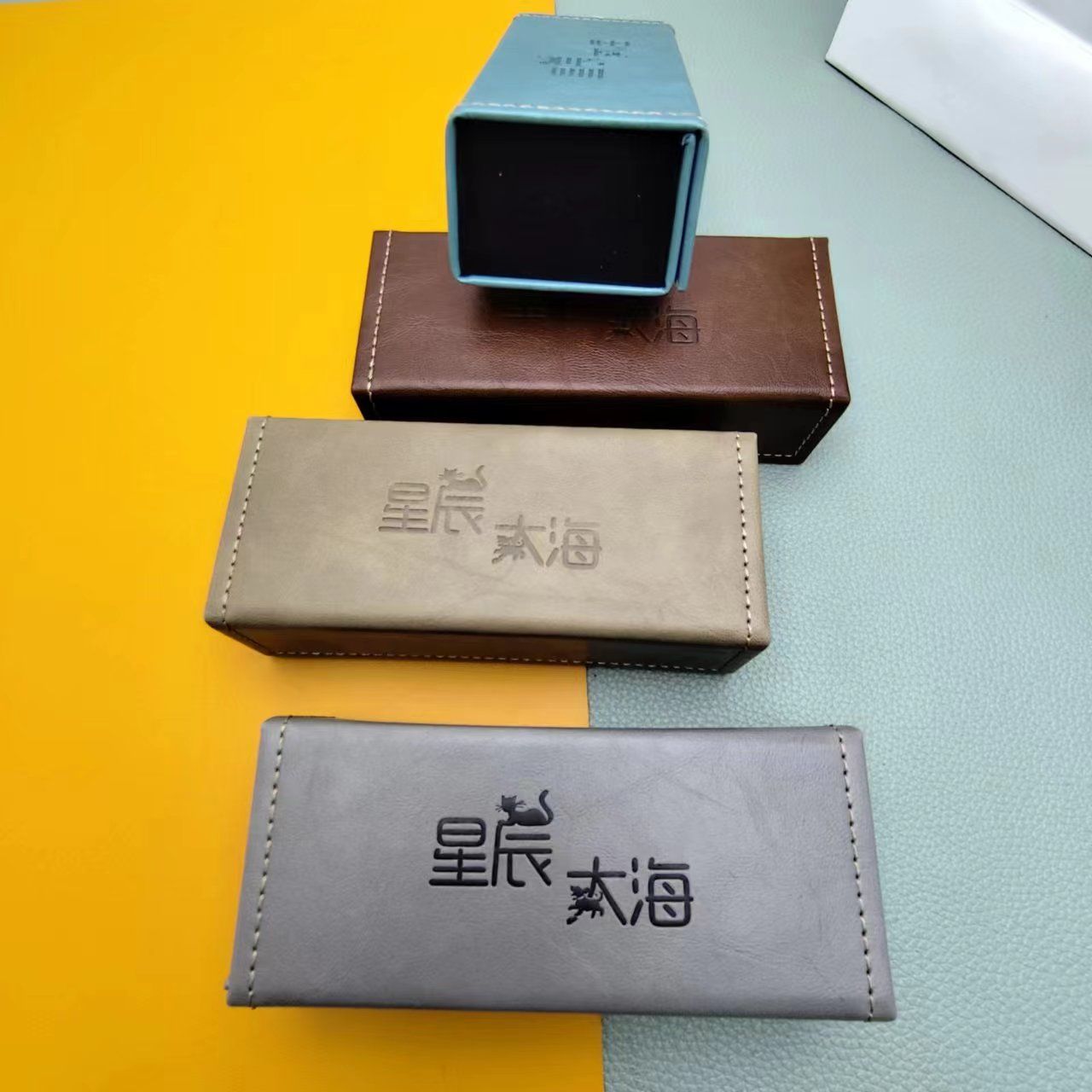 Folding case