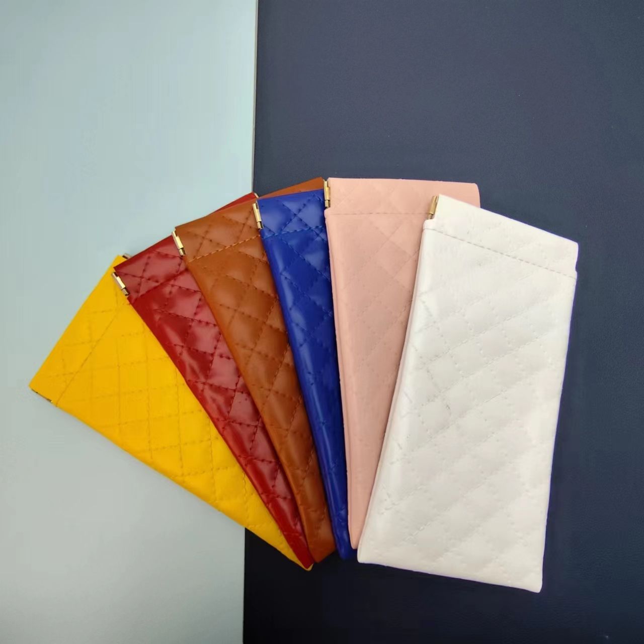 Glasses pouch