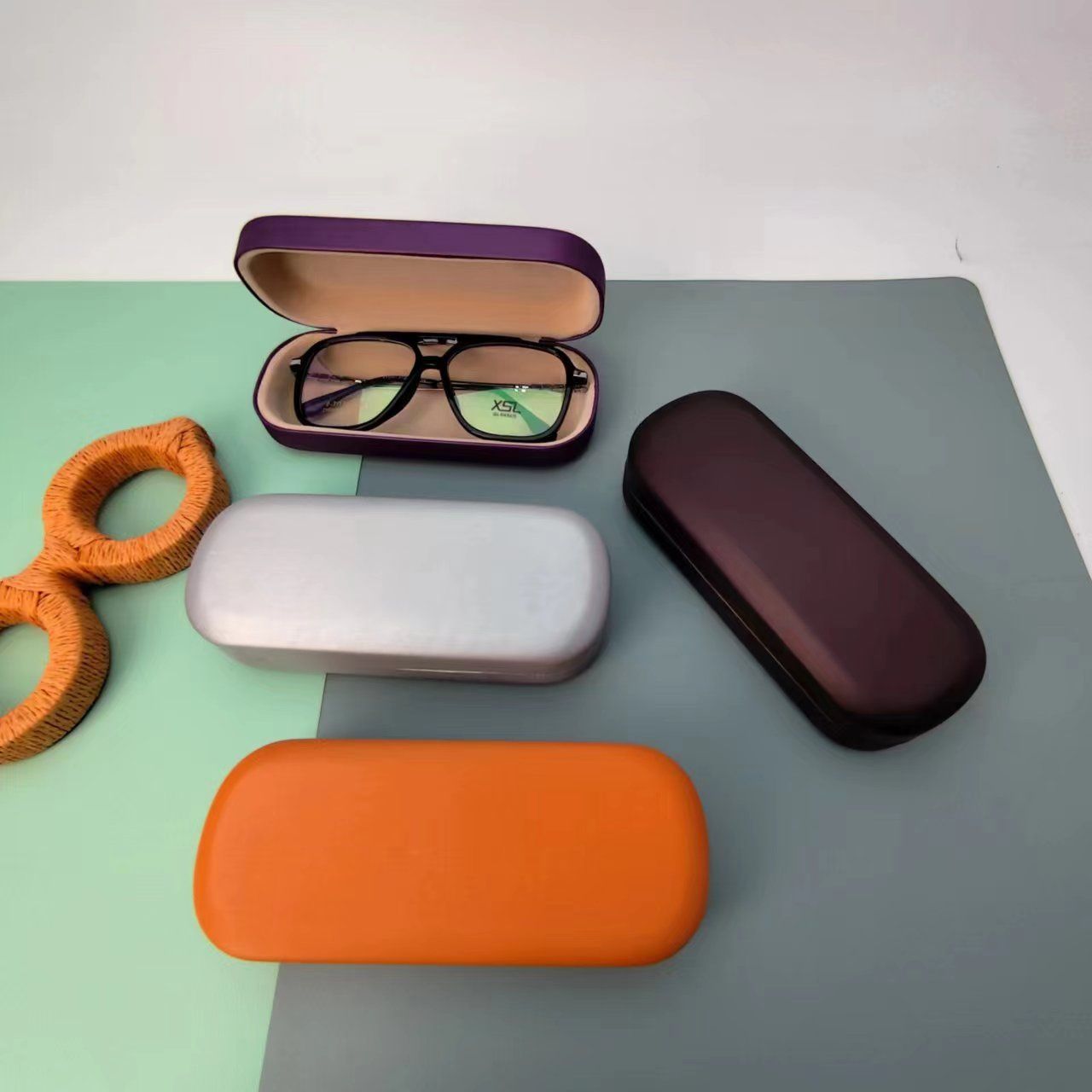 Glasses case