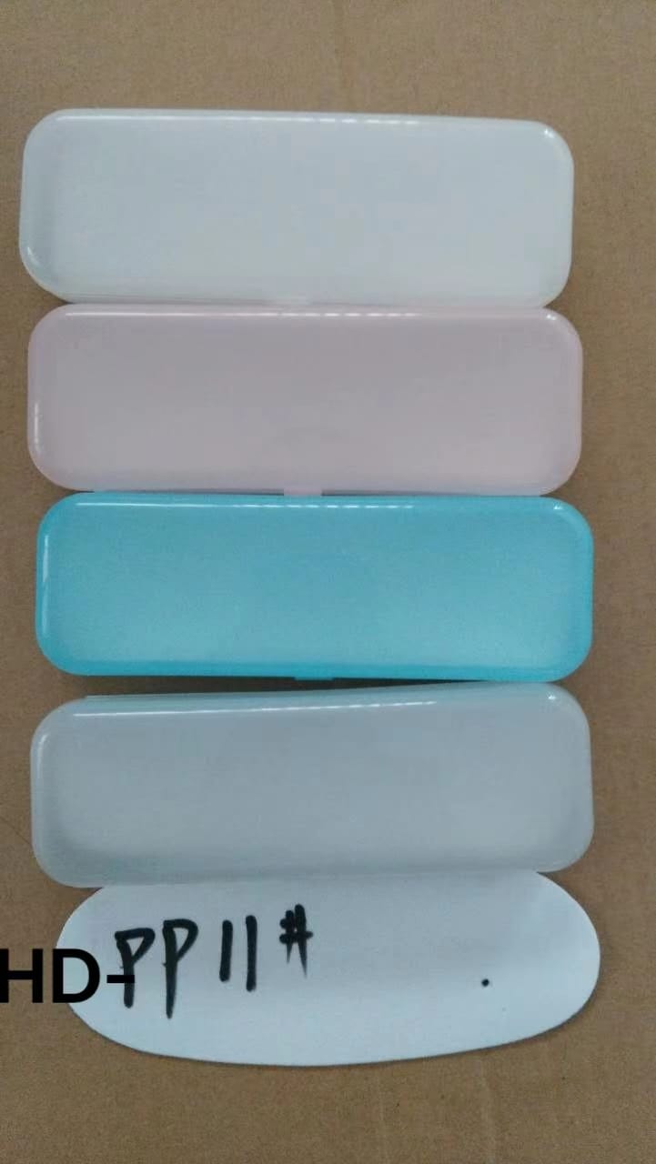 plastic glasses case