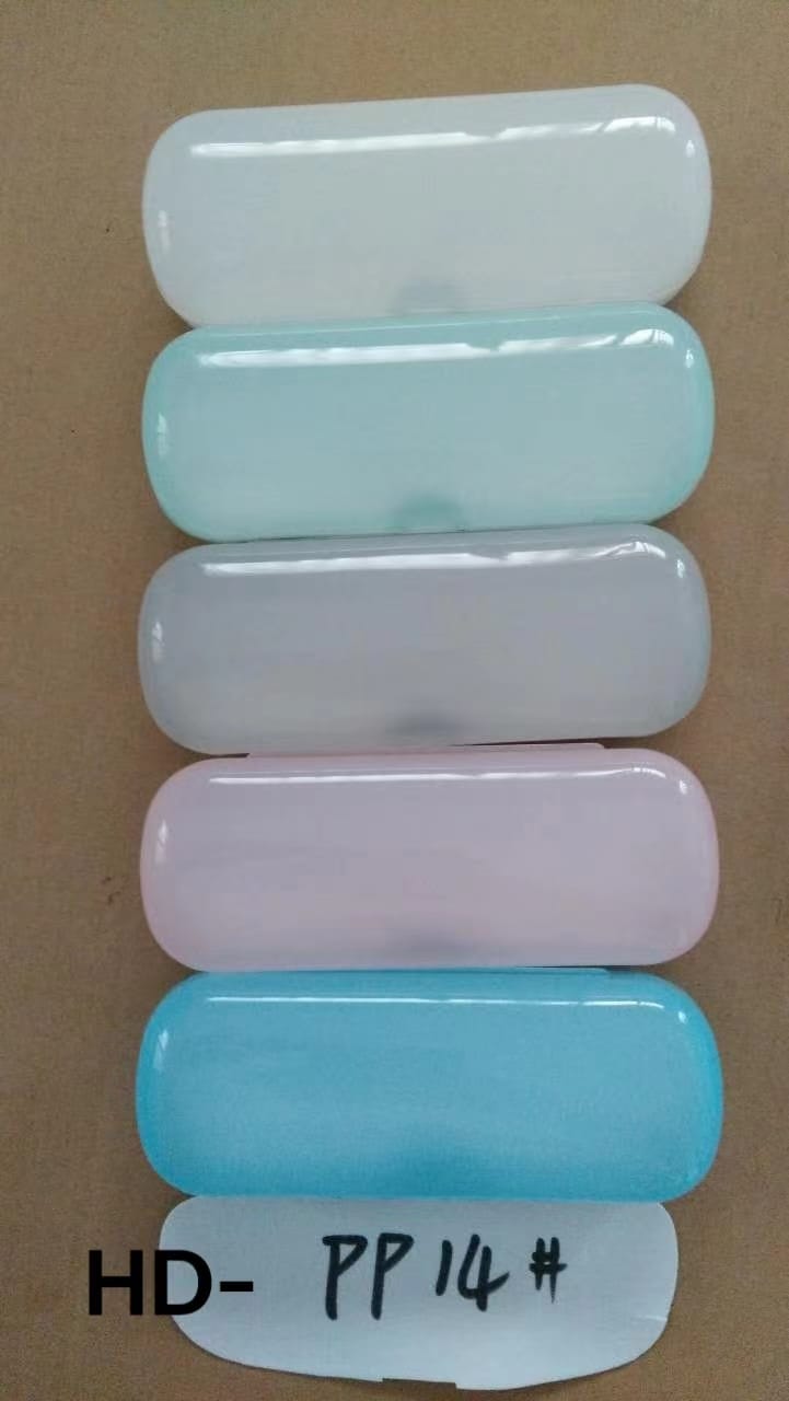 plastic glasses case 