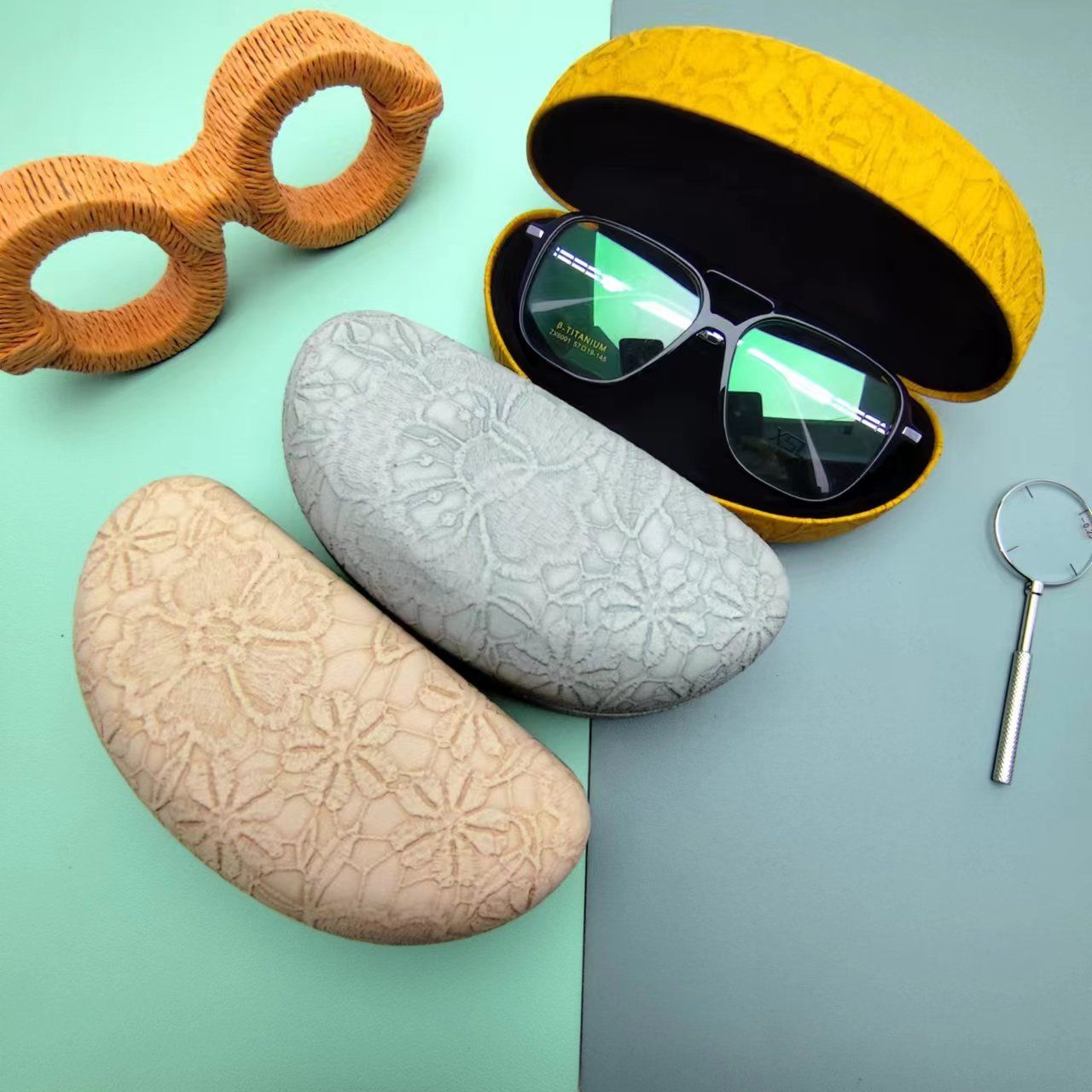 Sunglasses case