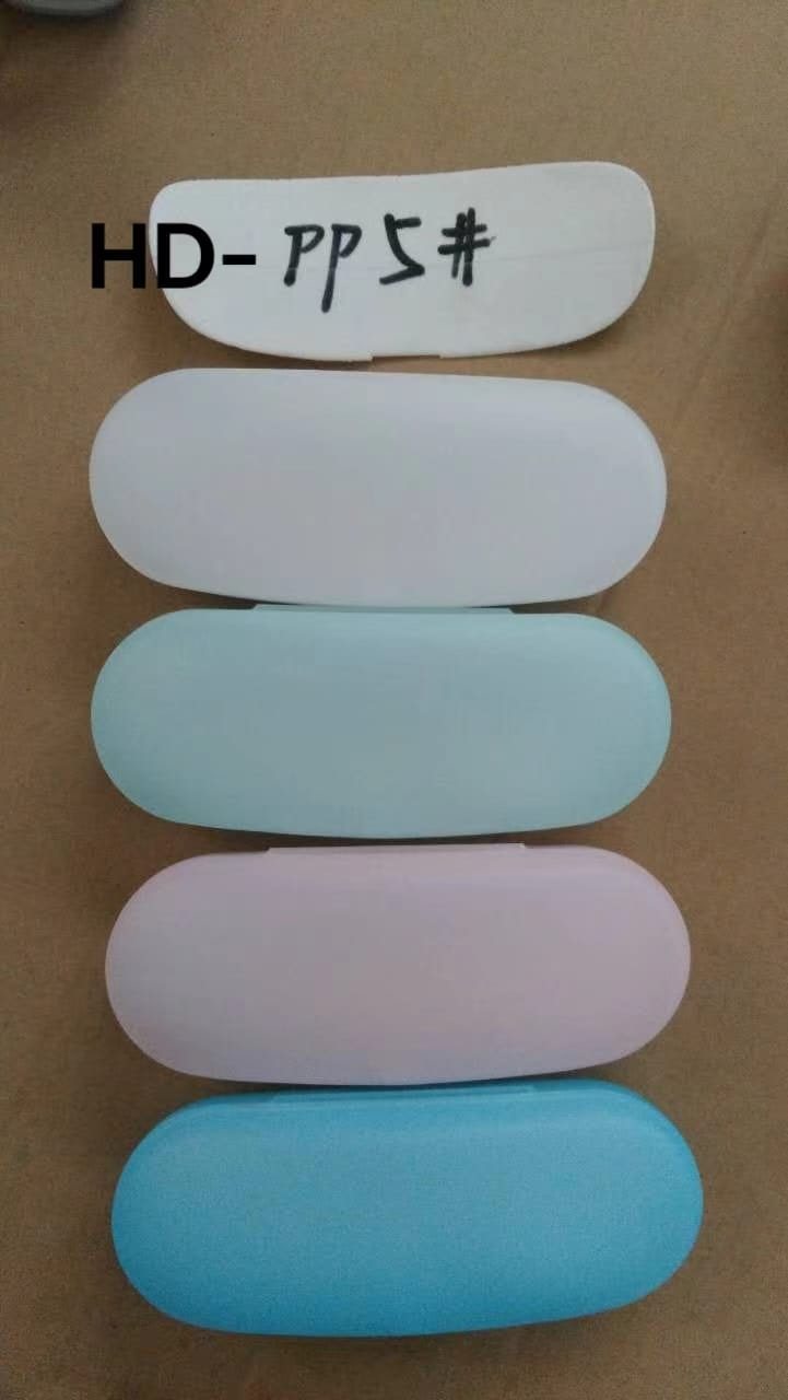 plastic glasses case 