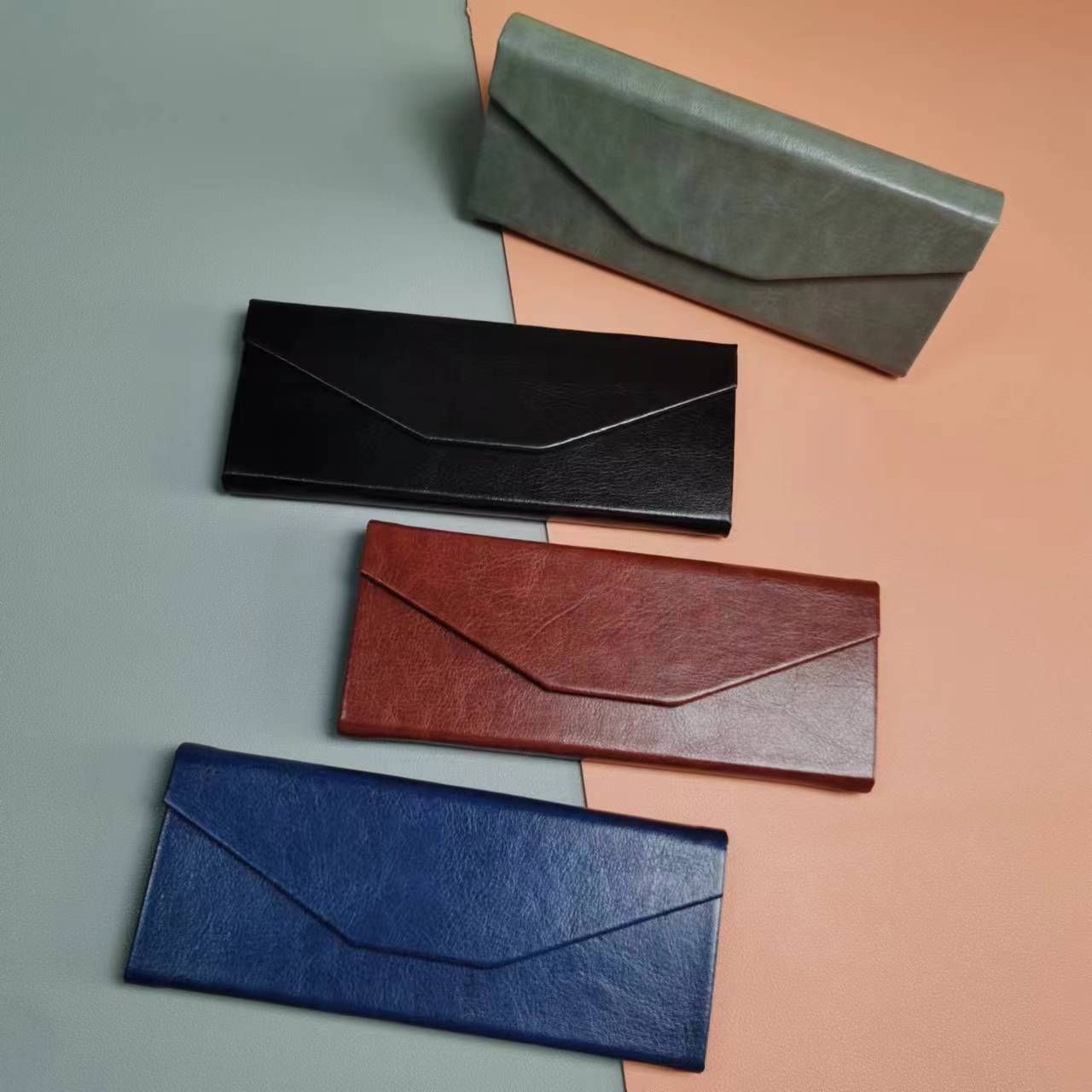 foding case 