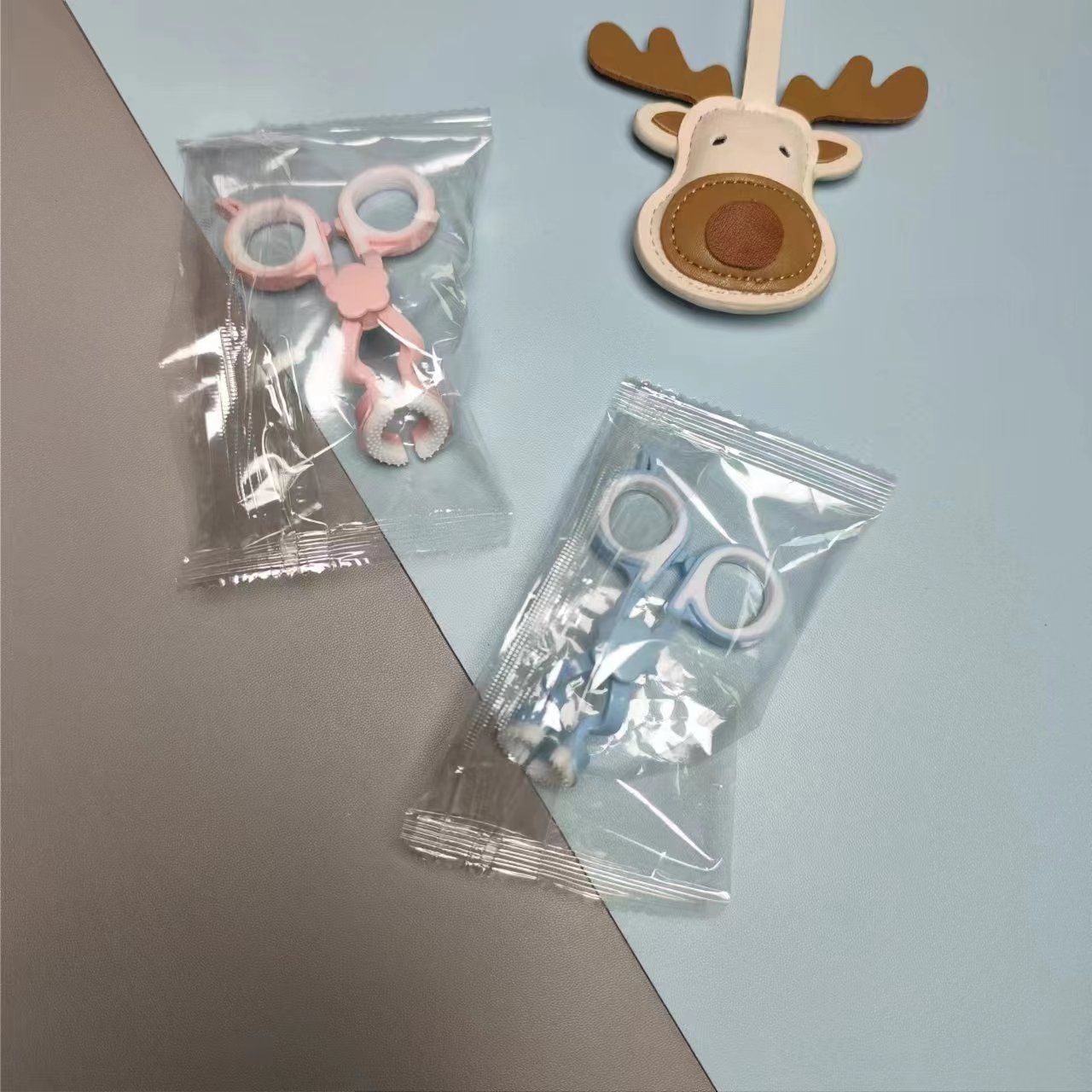撑眼器