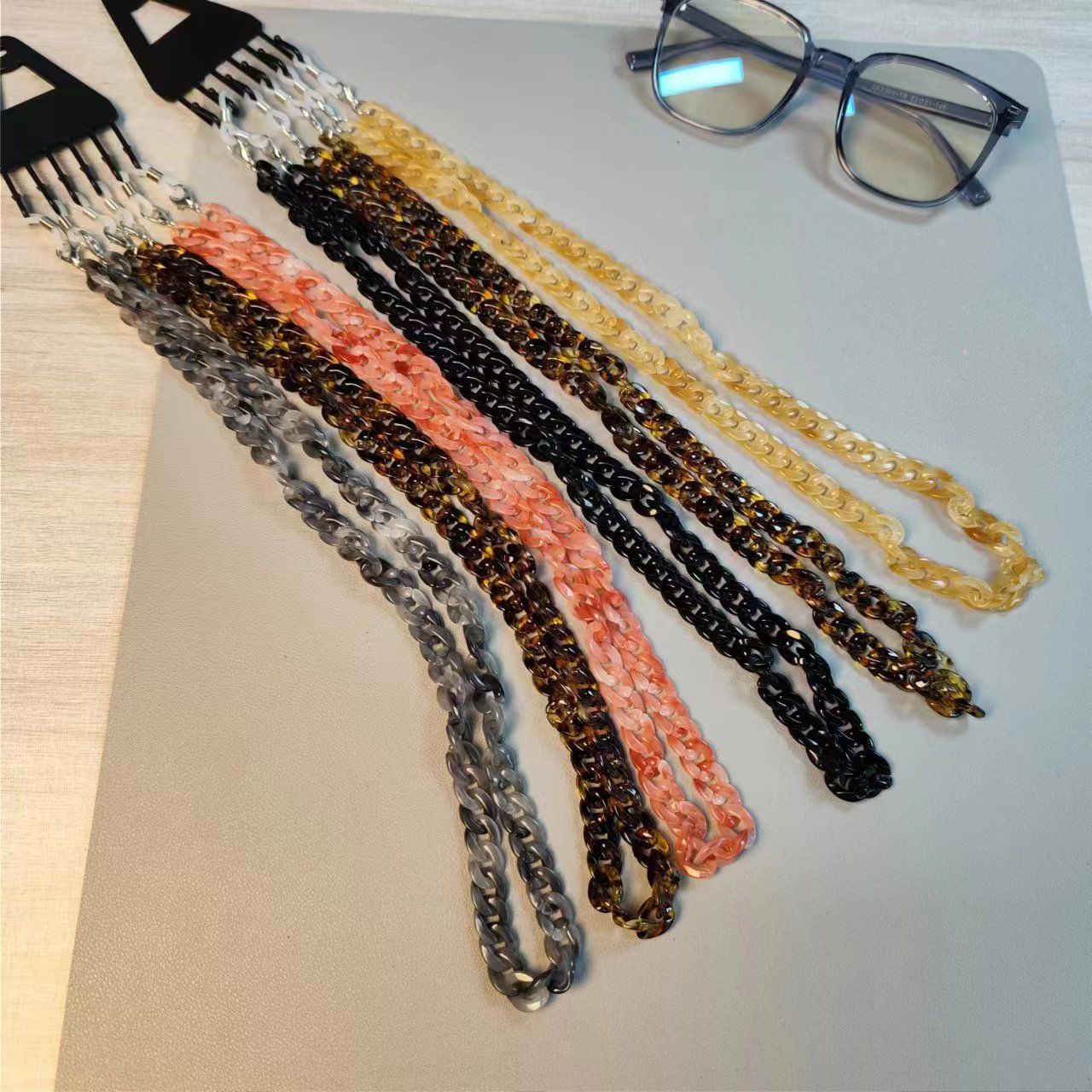 Glasses chain B008#