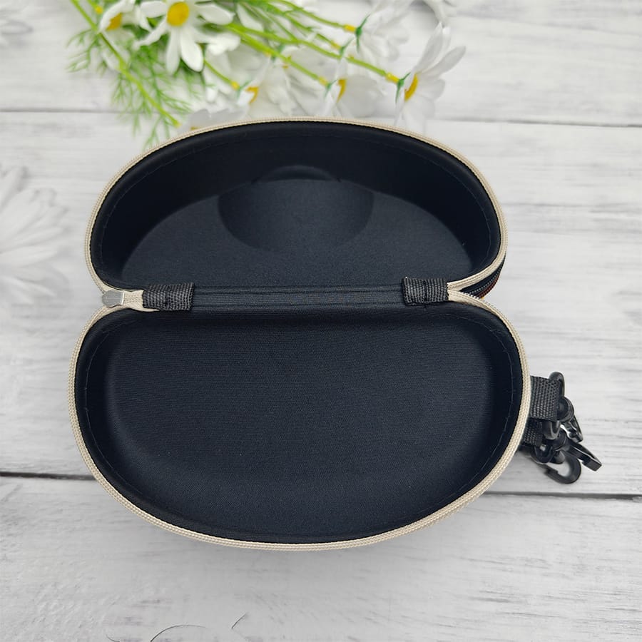 Zipper glasses case