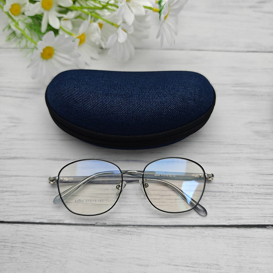 Zipper glasses case