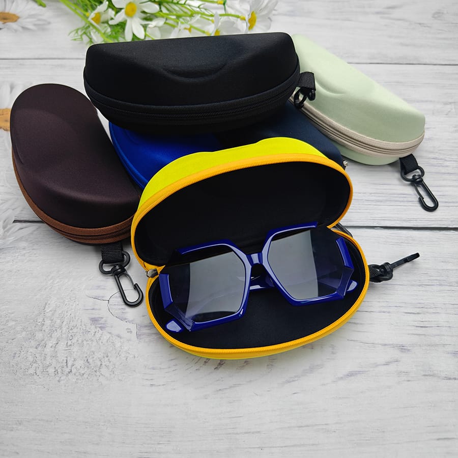 Zipper glasses case