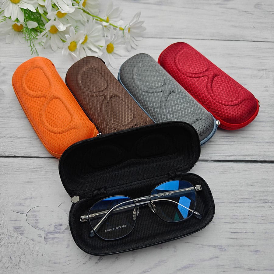 Zipper glasses case