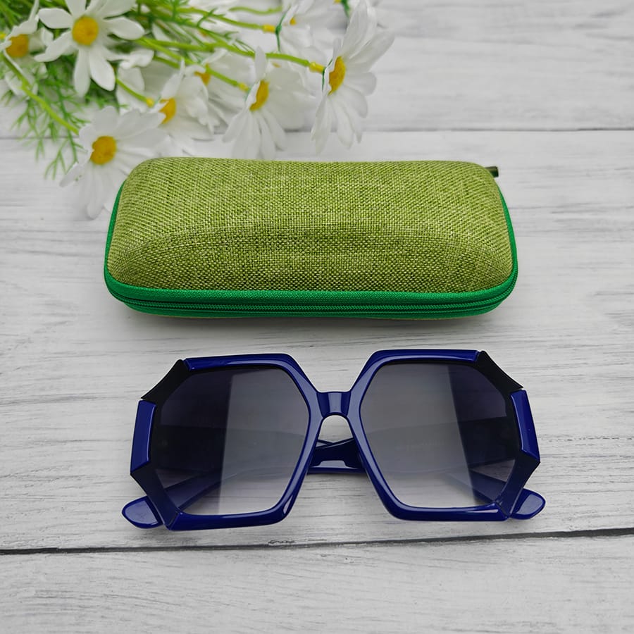 Zipper glasses case