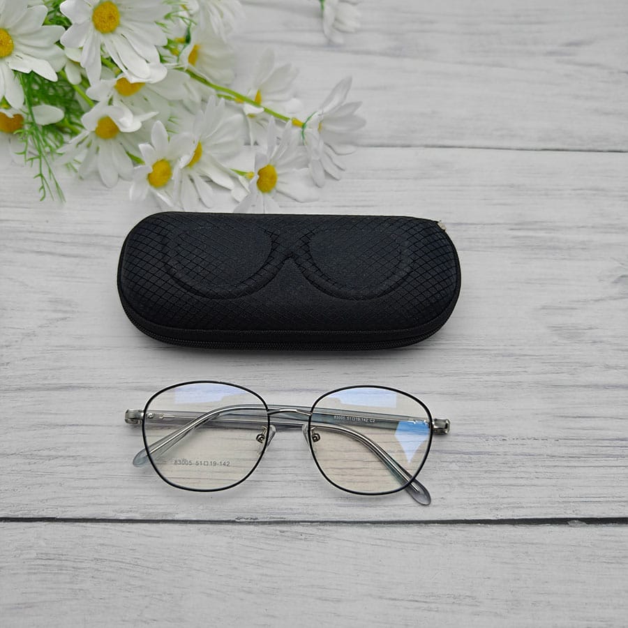Zipper glasses case