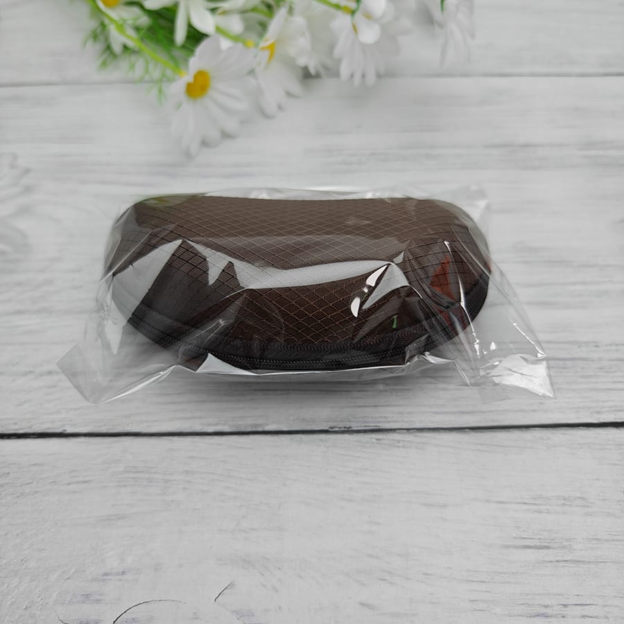 Zipper glasses case