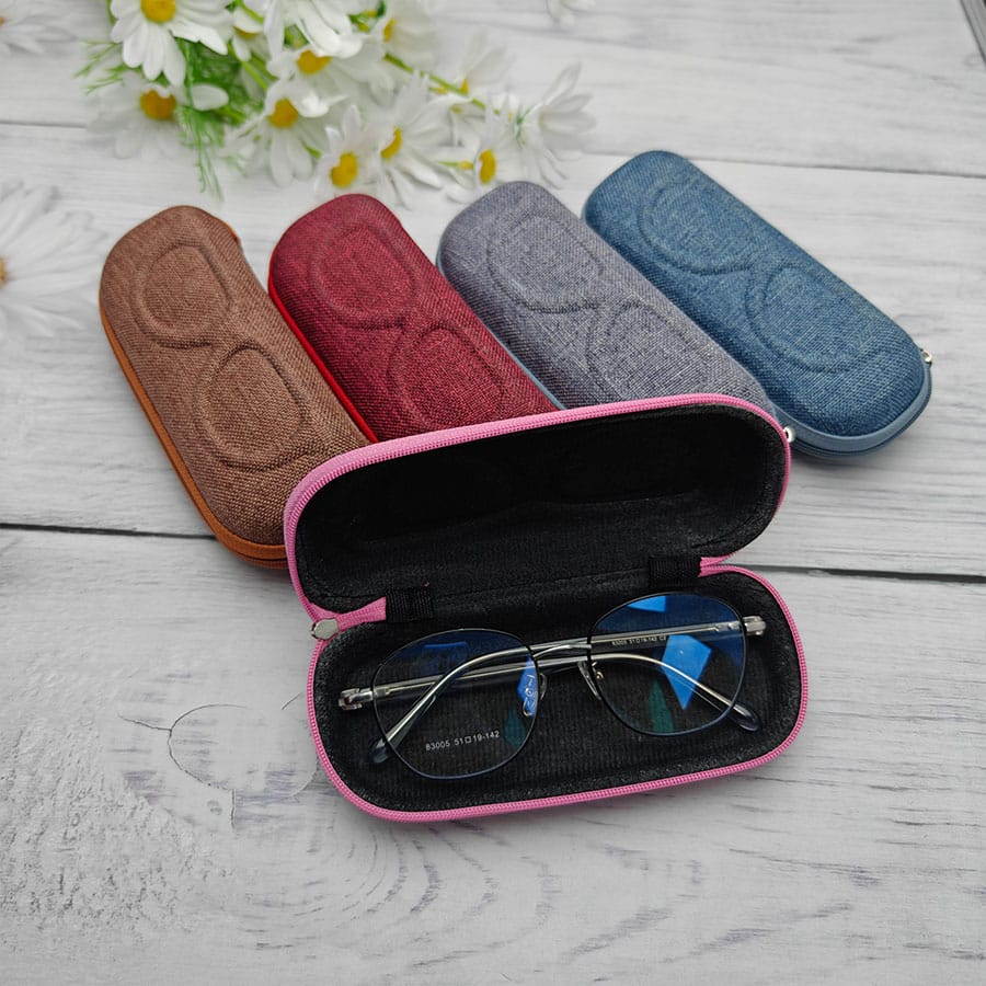 Zipper glasses case