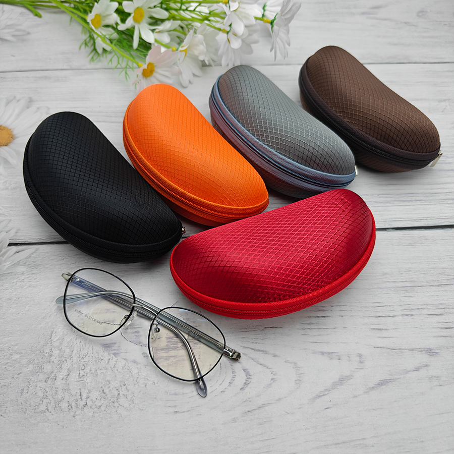 Zipper glasses case