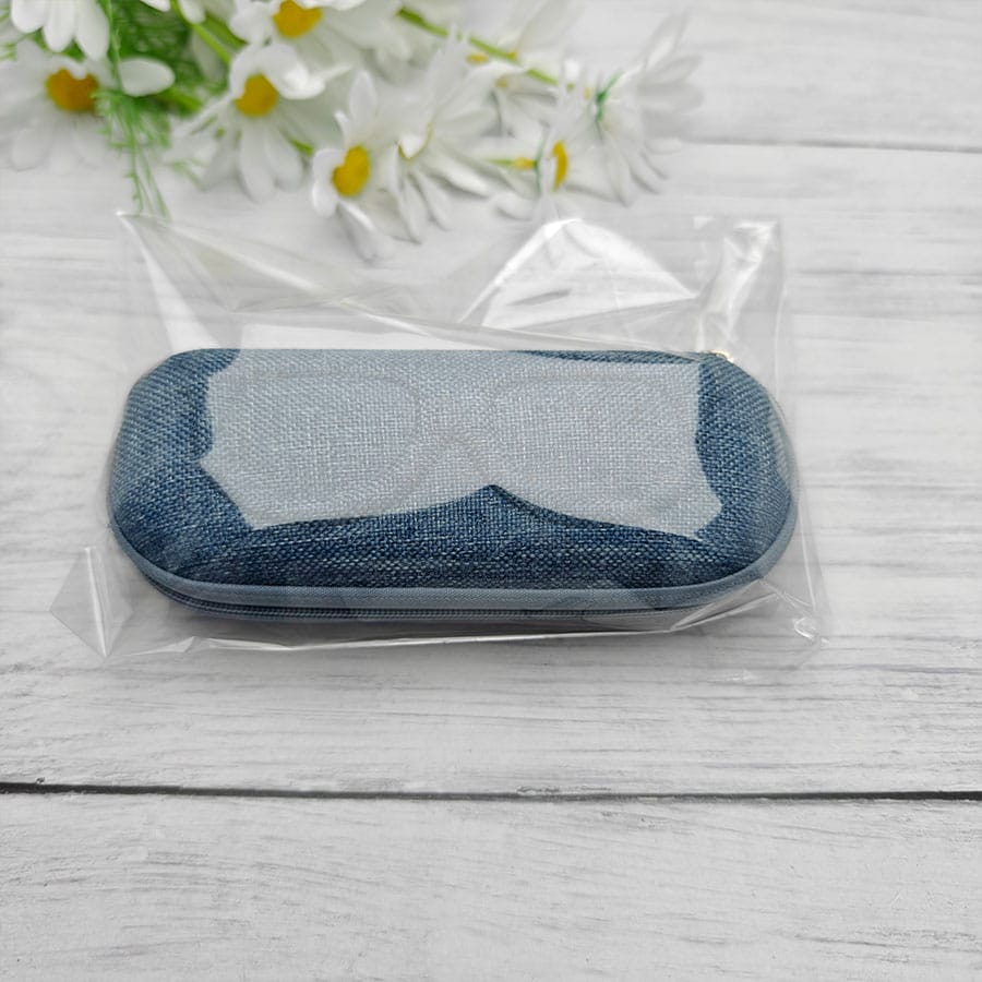 Zipper glasses case