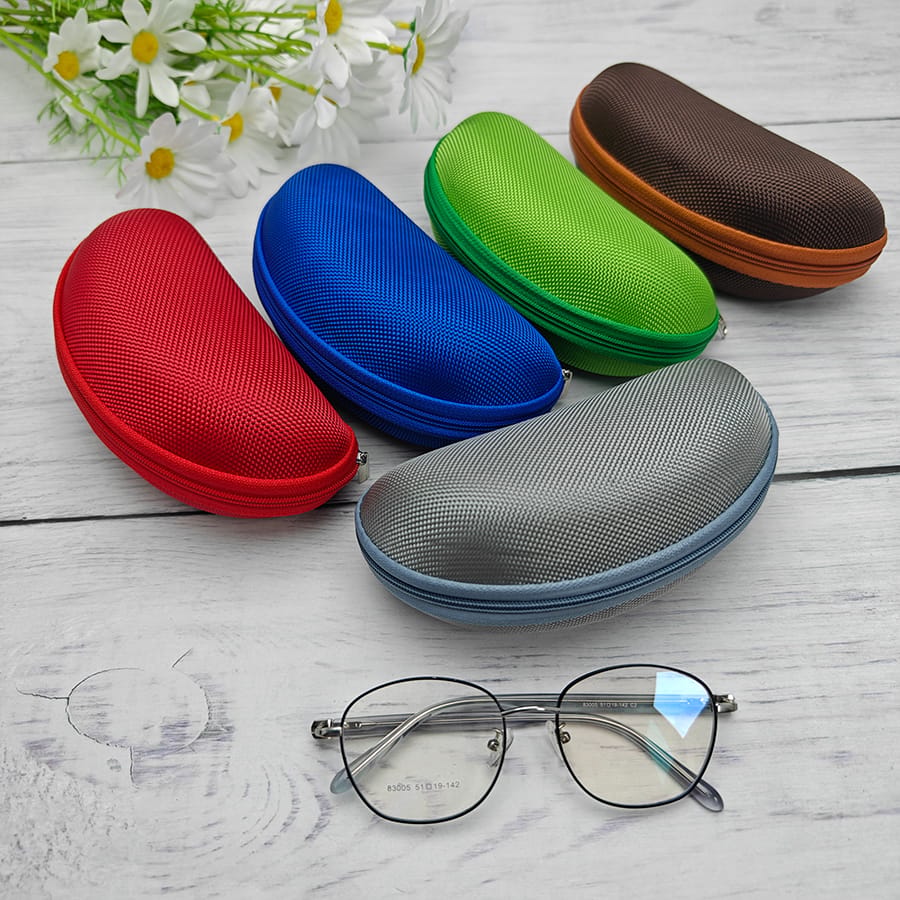 Zipper glasses case