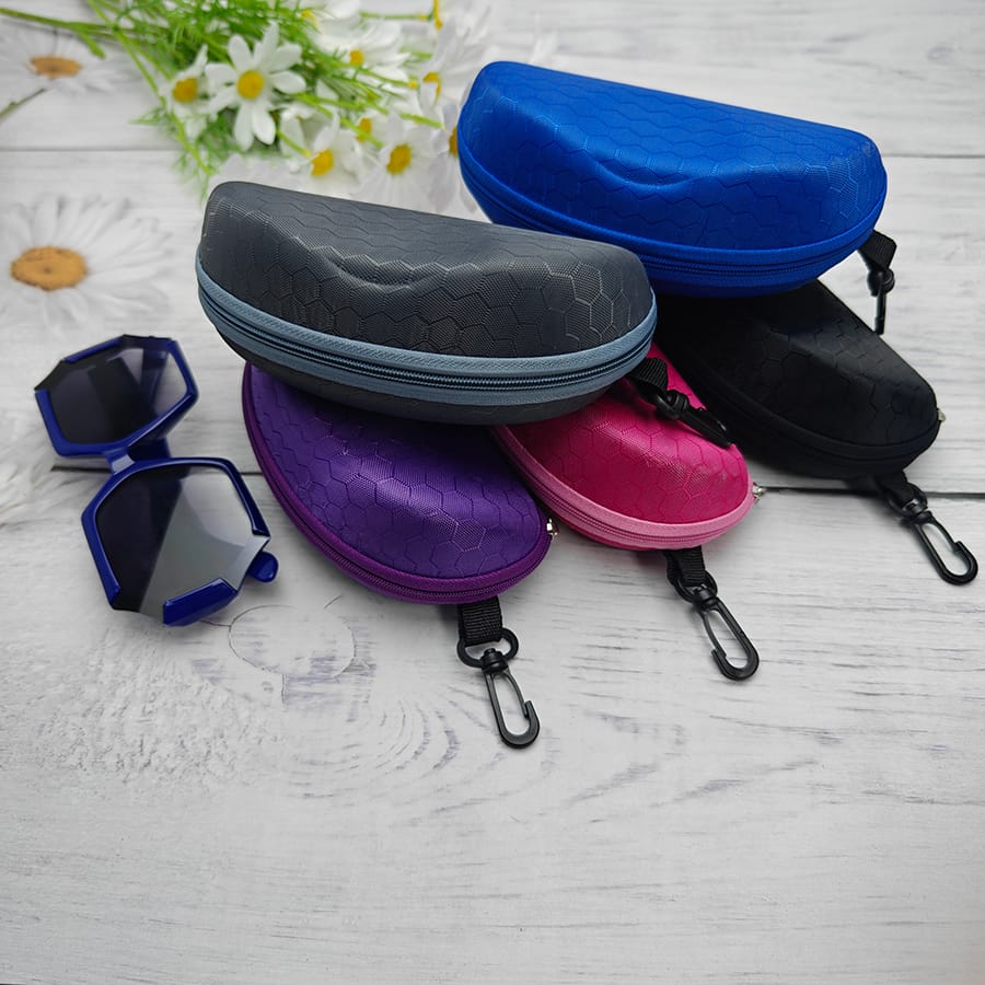 Zipper glasses case