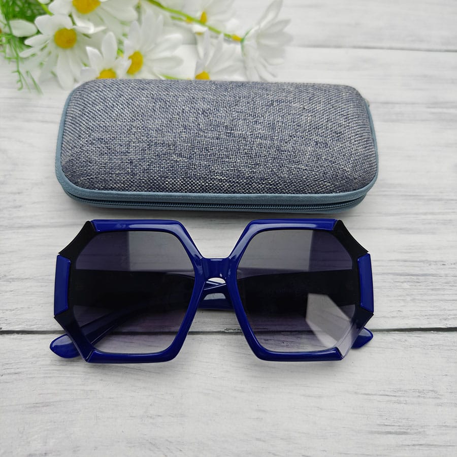 Zipper glasses case