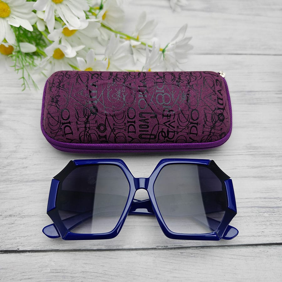 Zipper glasses case