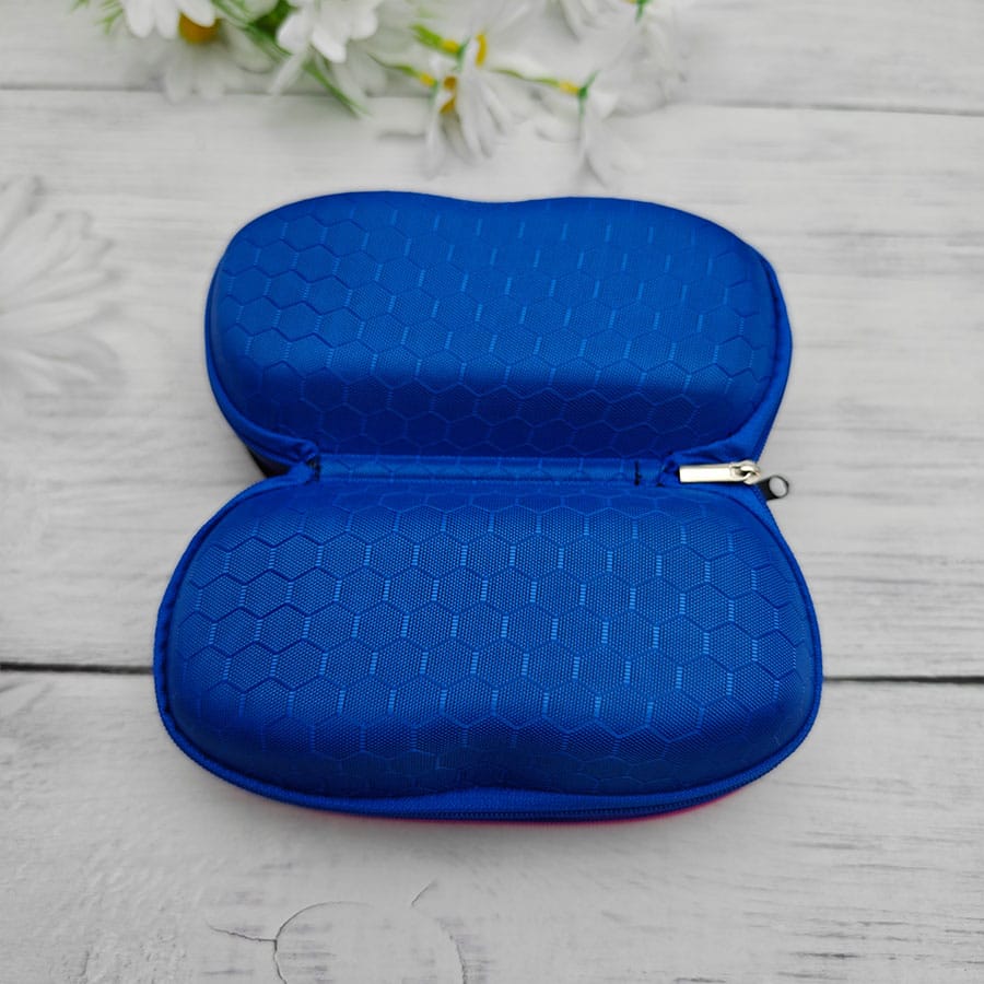 Zipper glasses case