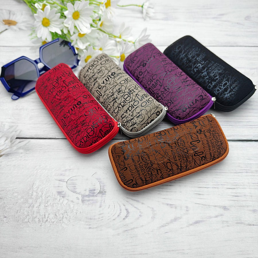 Zipper glasses case