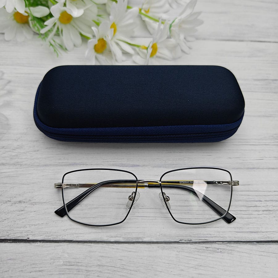 Zipper glasses case