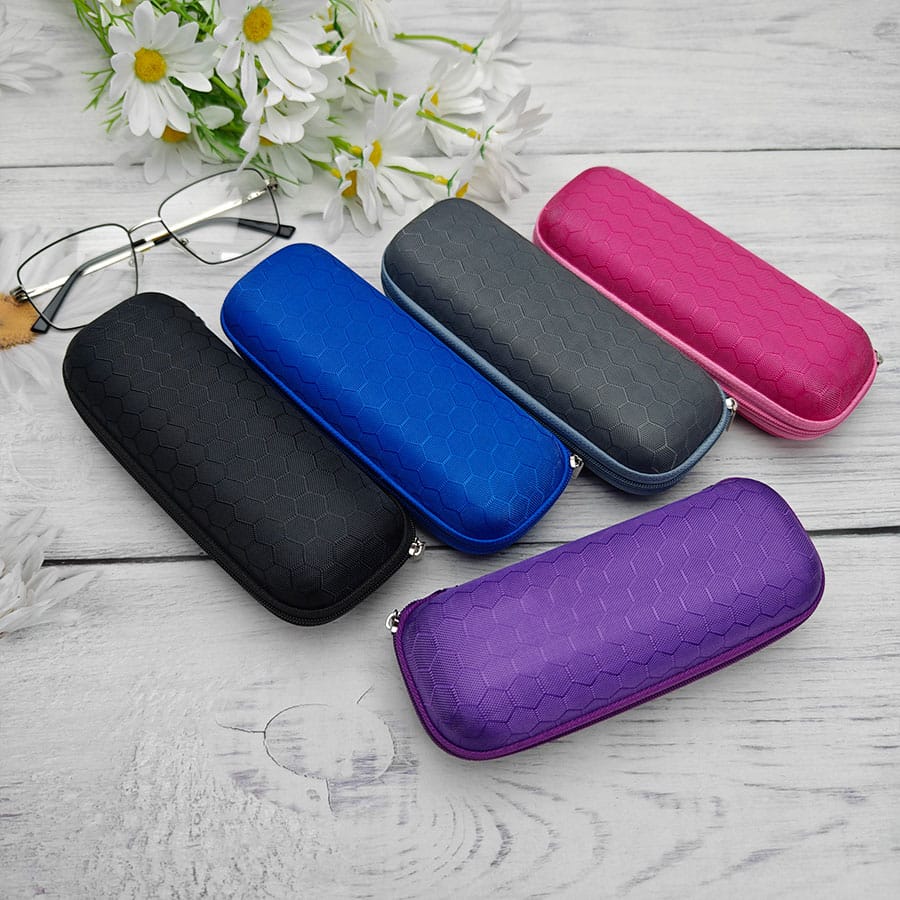 Zipper glasses case