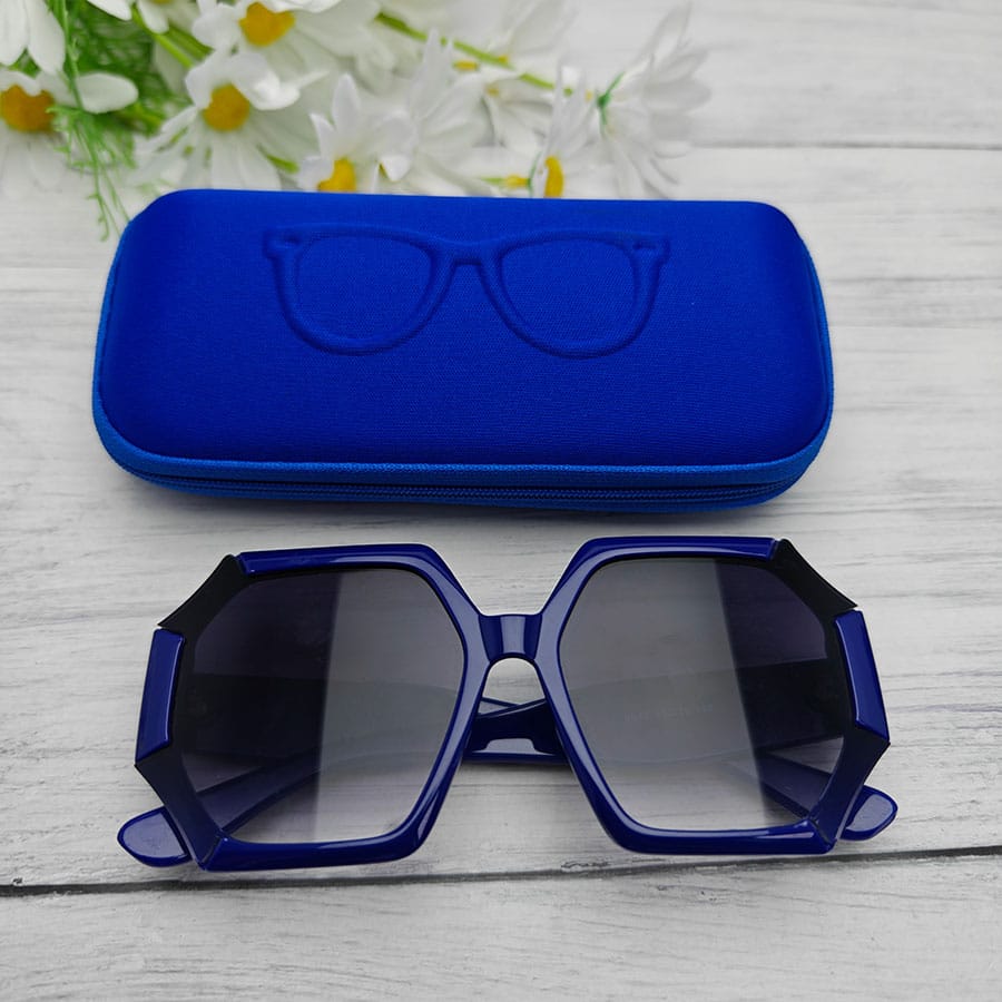 Zipper glasses case