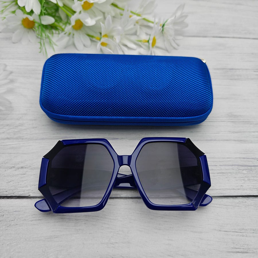 Zipper glasses case