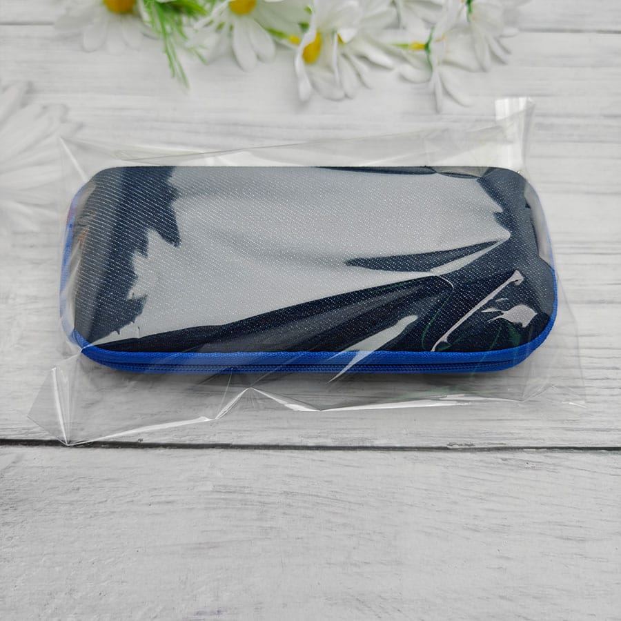 Zipper glasses case