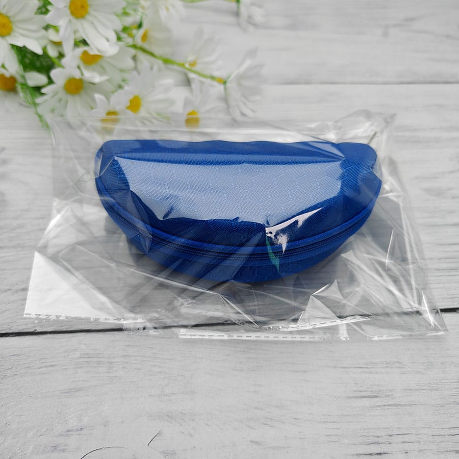 Zipper glasses case