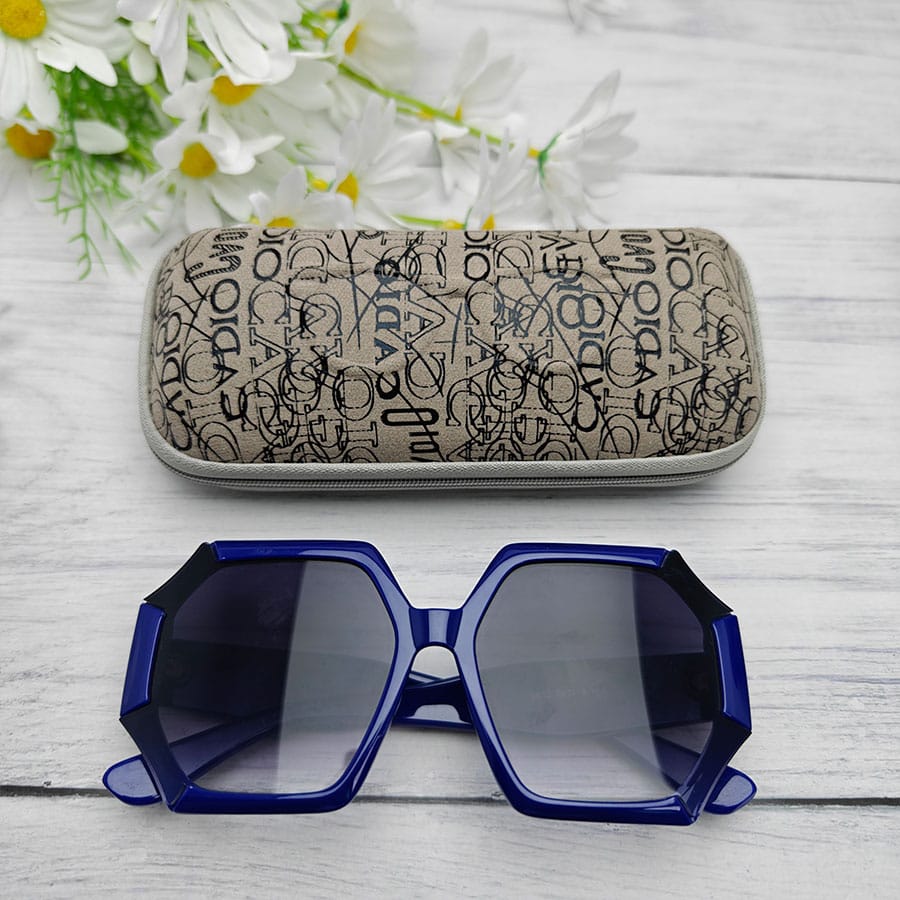 Zipper glasses case